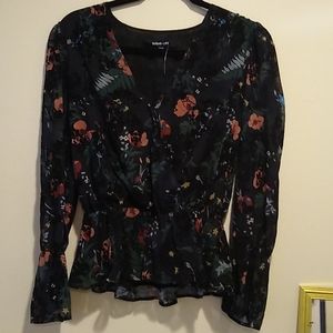 Sugar Lipz Floral Top